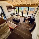 別荘 Casa Do Outro Mundo