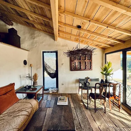 Casa Do Outro Mundo Palas