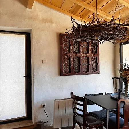 Casa Do Outro Mundo *