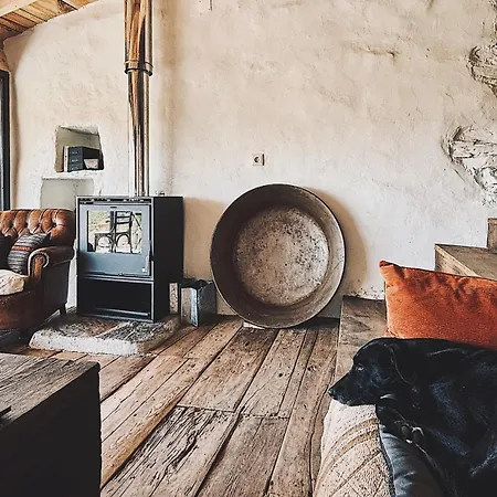 Casa Do Outro Mundo *